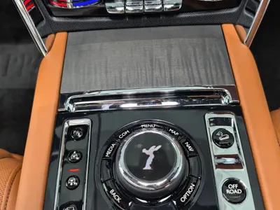 Rolls-Royce Cullinan 2022, 25000 км, за 713734.2 USD - фото 27