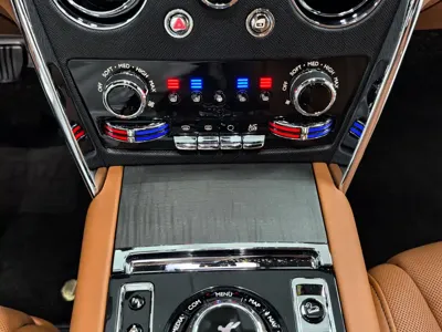 Rolls-Royce Cullinan 2022, 25000 км, за 713734.2 USD - фото 32