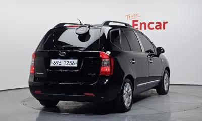 Kia Carens 2009, 72356 км, за 2842.41 USD