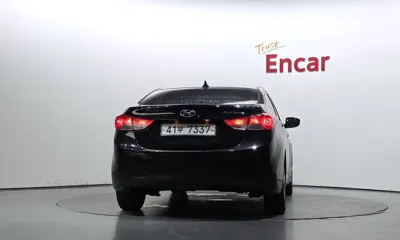 Hyundai Avante 2013, 187588 км, за 2275.24 USD