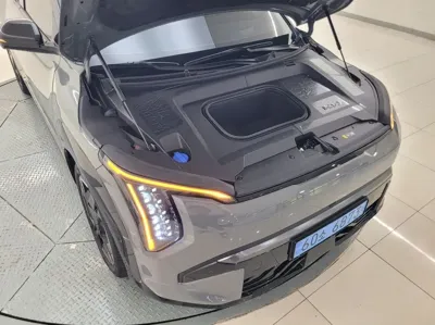 Kia EV3 2026, 4708 км, за 22794.8 USD - фото 6