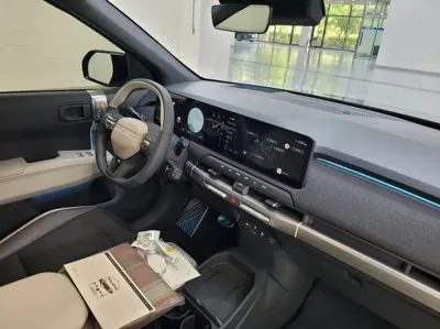 Kia EV3 2026, 4708 км, за 22794.8 USD - фото 19