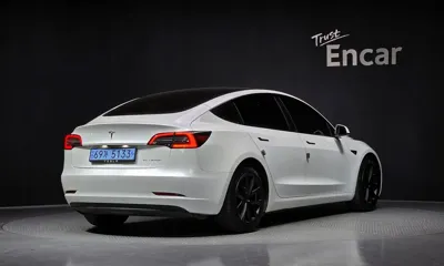 Tesla Model 3 2021, 61192 км, за 21467.62 USD