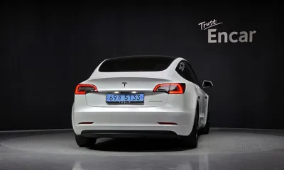 Tesla Model 3 2021, 61192 км, за 21467.62 USD