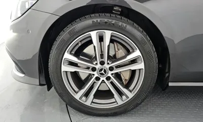 Mercedes-Benz E-Class 2021, 100213 км, за 25041.29 USD
