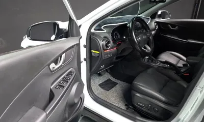 Hyundai Kona 2018, 102949 км, за 8444.38 USD - фото 10