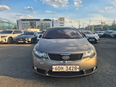 Kia Porte 2010, 159949 км, за 1444.14 USD