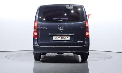 Hyundai Starex 2018, 62369 км, за 9183.41 USD