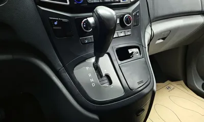 Hyundai Starex 2018, 62369 км, за 9183.41 USD - фото 9