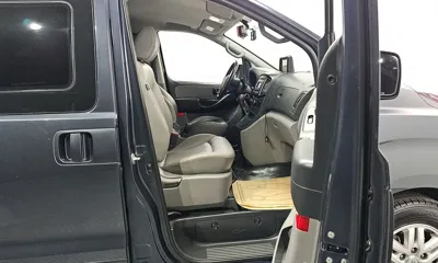 Hyundai Starex 2018, 62369 км, за 9183.41 USD - фото 11