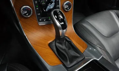 Volvo V60 2018, 163587 км, за 6236.05 USD - фото 9