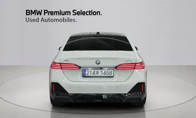 BMW 5-Series 2024, 41488 км, за 40333.11 USD