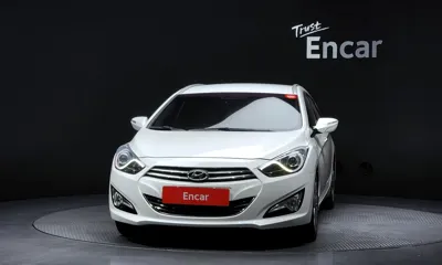 Hyundai i40 2014, 119050 км, за 5135.54 USD