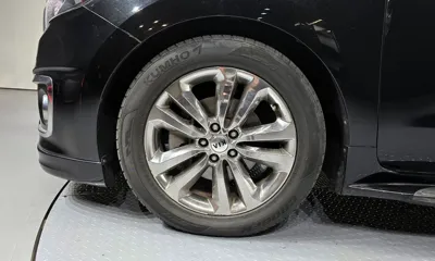 Kia Canival 2016, 201571 км, за 8391.15 USD