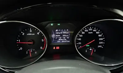 Kia Canival 2016, 201571 км, за 8391.15 USD - фото 8