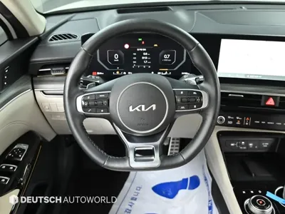 Kia K5 2025, 24156 км, за 18149.9 USD - фото 13