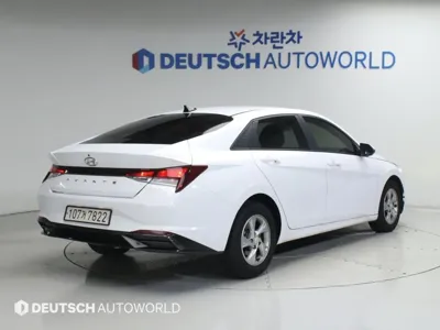 Hyundai Avante 2021, 120825 км, за 8402.26 USD