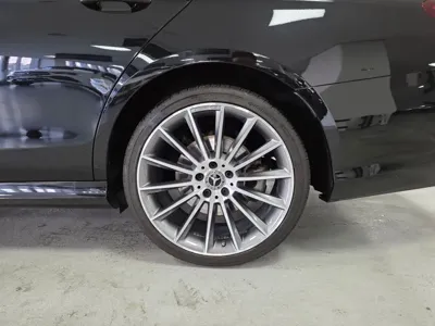 Mercedes-Benz E-Class 2021, 58907 км, за 28410.96 USD