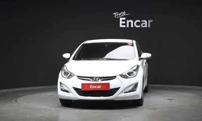 Hyundai Avante 2016, 75880 км, за 4850.99 USD