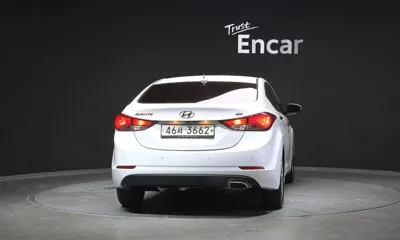 Hyundai Avante 2016, 75880 км, за 4850.99 USD