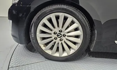 Hyundai Equus 2015, 191757 км, за 6475.06 USD