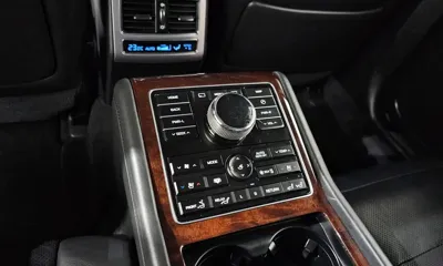 Hyundai Equus 2015, 191757 км, за 6475.06 USD - фото 18