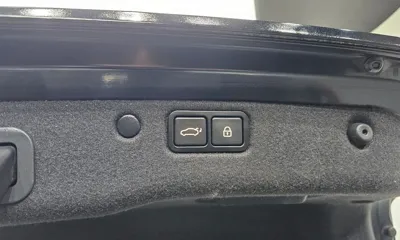 Hyundai Equus 2015, 191757 км, за 6475.06 USD - фото 20