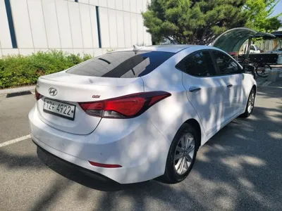 Hyundai Avante 2014, 239840 км, за 2734.91 USD
