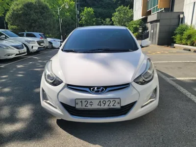 Hyundai Avante 2014, 239840 км, за 2734.91 USD