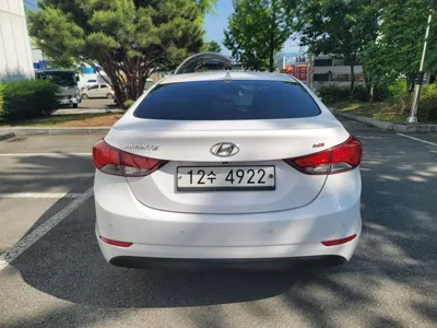Hyundai Avante 2014, 239840 км, за 2734.91 USD