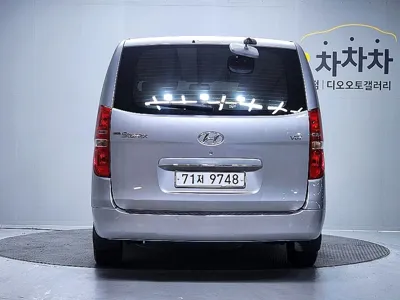 Hyundai Starex 2015, 162368 км, за 4485.47 USD - фото 3