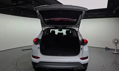 Hyundai Tucson 2017, 160035 км, за 6055.87 USD - фото 20
