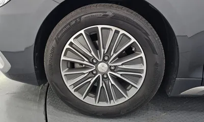 Hyundai Grandeur 2019, 48775 км, за 12800.32 USD