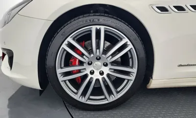Maserati Quattroporte 2018, 81333 км, за 25052.9 USD