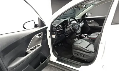 Kia Niro 2024, 113365 км, за 12371.34 USD - фото 10