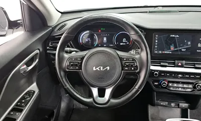 Kia Niro 2024, 113365 км, за 12371.34 USD - фото 12