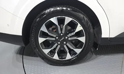 Kia Canival 2023, 75645 км, за 19478.84 USD