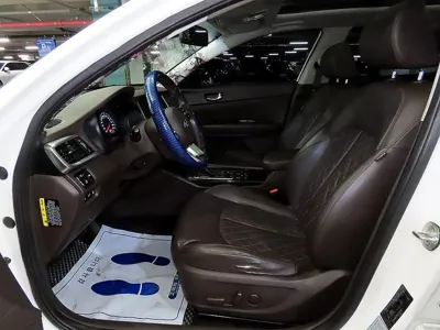 Kia K5 2019, 80000 км, за 10699.75 USD - фото 6