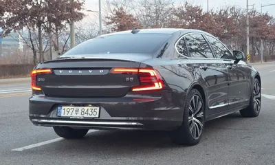 Volvo S90 2023, 34000 км, за 24028.12 USD