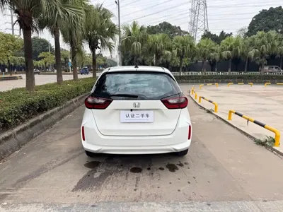 Honda Fit 2022, 60000 км, за 6463.09 USD