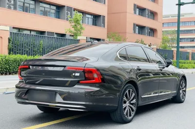 Volvo S90 New Energy 2022, 51000 км, за 27174 USD - фото 16