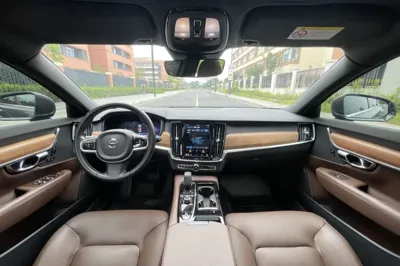 Volvo S90 New Energy 2022, 51000 км, за 27174 USD - фото 29