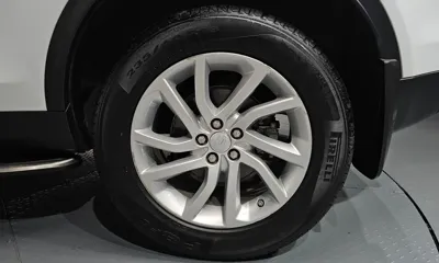 Land Rover Discovery Sport 2018, 67167 км, за 7687.3 USD - фото 21
