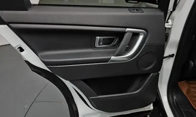 Land Rover Discovery Sport 2018, 67167 км, за 7687.3 USD - фото 25