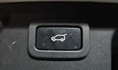 Land Rover Discovery Sport 2018, 67167 км, за 7687.3 USD - фото 35