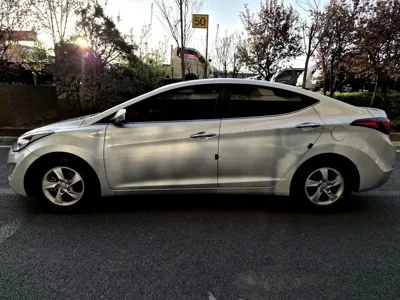 Hyundai Avante 2016, 92338 км, за 4135.49 USD - фото 8