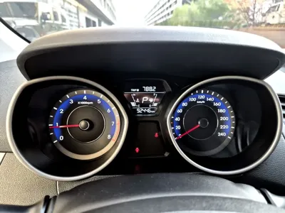Hyundai Avante 2016, 92338 км, за 4135.49 USD - фото 15