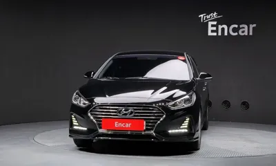 Hyundai Sonata 2018, 107858 км, за 7417.62 USD