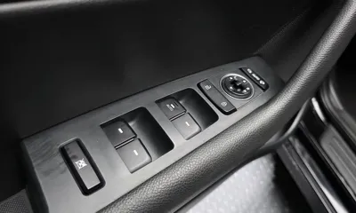 Hyundai Sonata 2018, 107858 км, за 7358.21 USD - фото 19