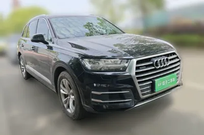 Audi Q7 2016, 106100 км, за 22948 USD